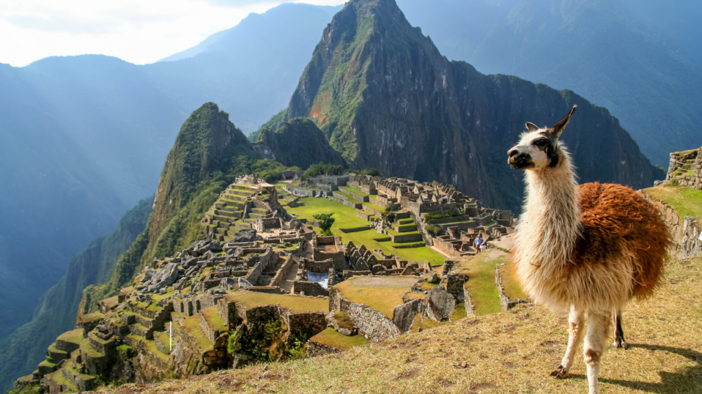 Machu Picchu, maravillas de América Latina, turismo cultural en Perú